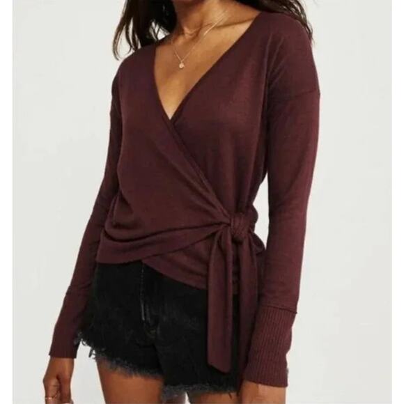 Abercrombie & Fitch Wrap Sweater Soft AF Knit V Neck Top - Picture 1 of 8
